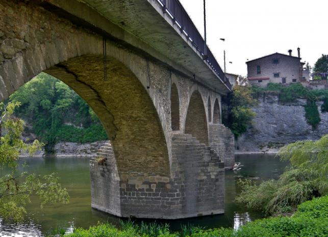 Puente en Manlleu.